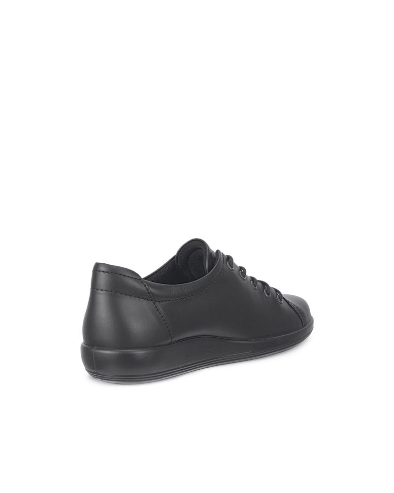BLACK ECCO SOFT 2.0 LACE SHOE