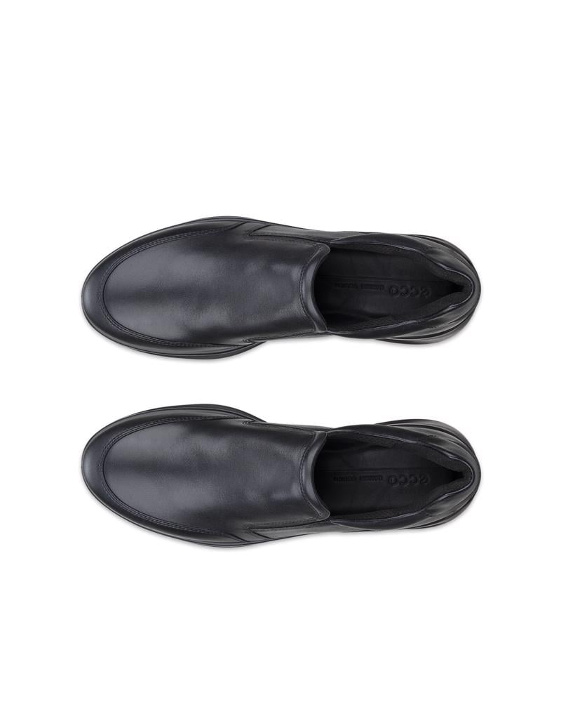 BLACK ECCO AQUET M SLIP-ON