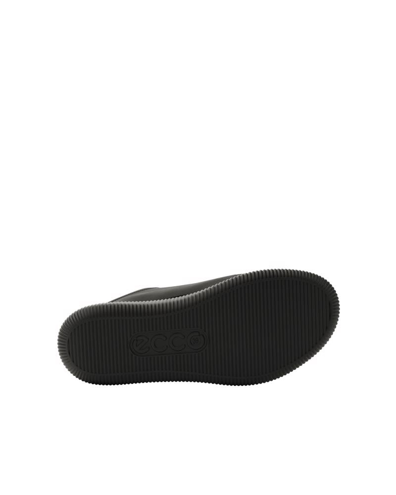 BLACK ECCO SOFT ZERO W WP SHOE