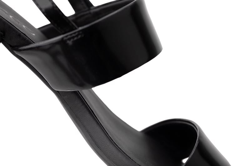 BLACK ECCO LIVA SANDAL 35