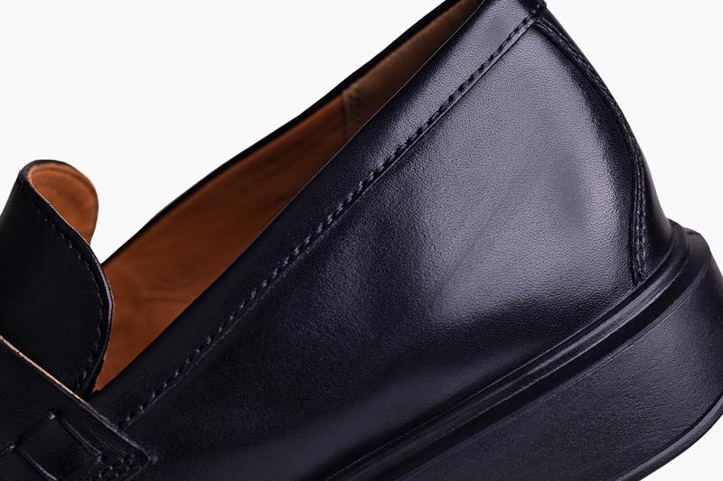 BLACK ECCO HELSINKI 2 PENNY LOAFER