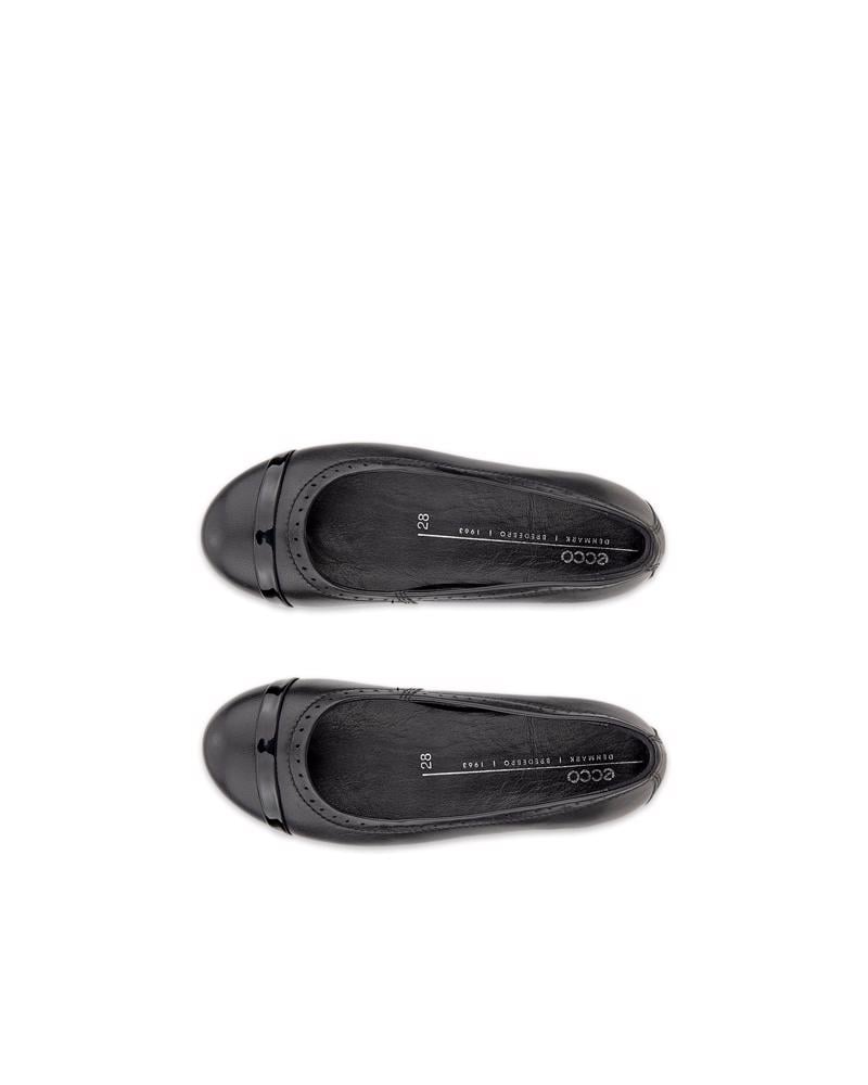 BLACK ECCO ANINE BALLERINA