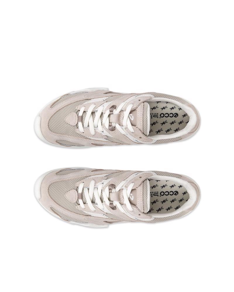 White ECCO BIOM C-TRAIL W RETRO LTD