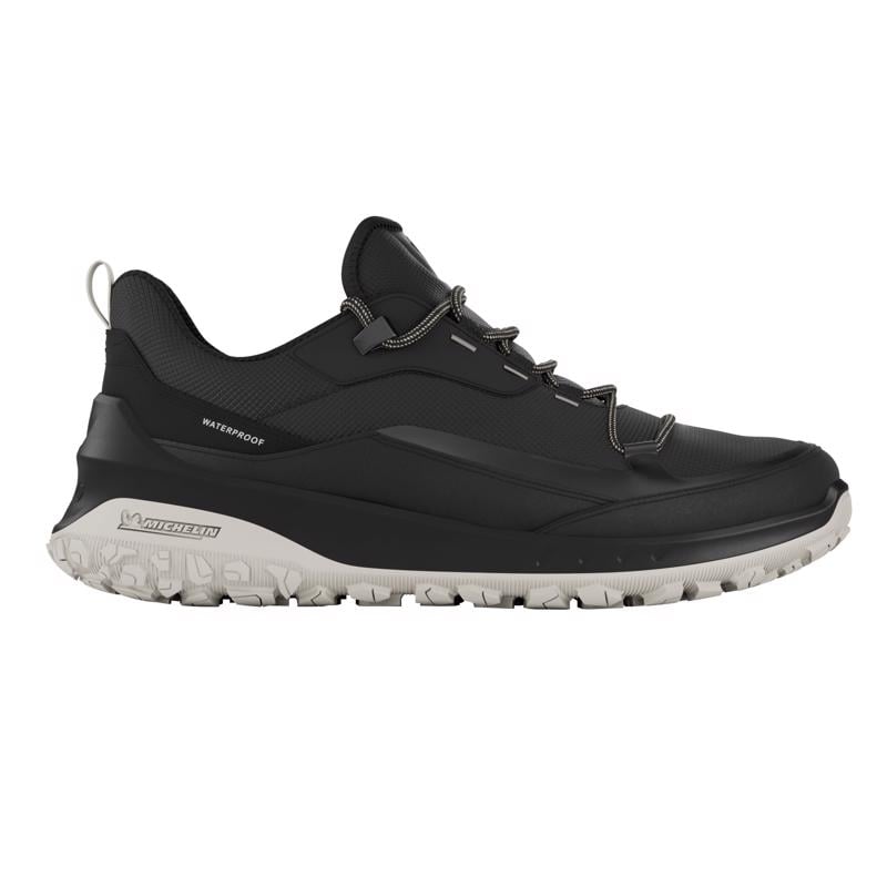 BLACK ECCO ULT-TRN W LOW WP