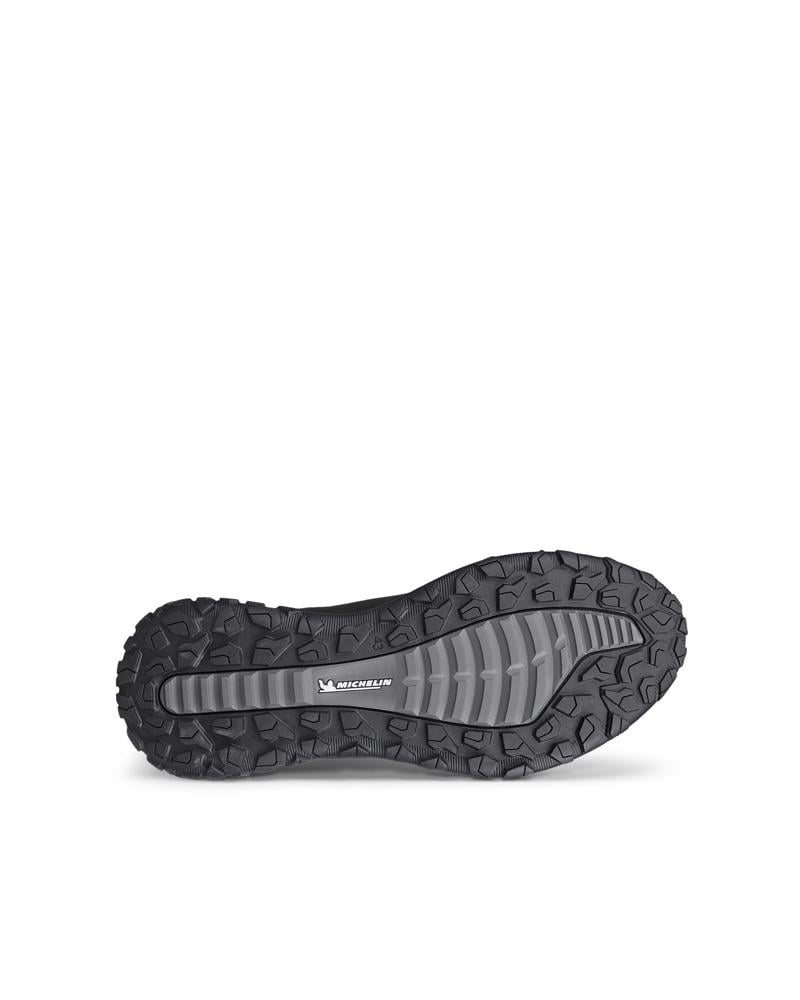 BLACK ECCO ULT-TRN M LOW WP