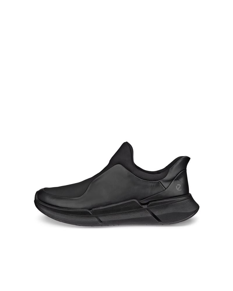 BLACK ECCO BIOM 2.2 M EASY-SLIP