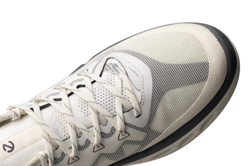White ECCO BIOM 720 M BREATHRU