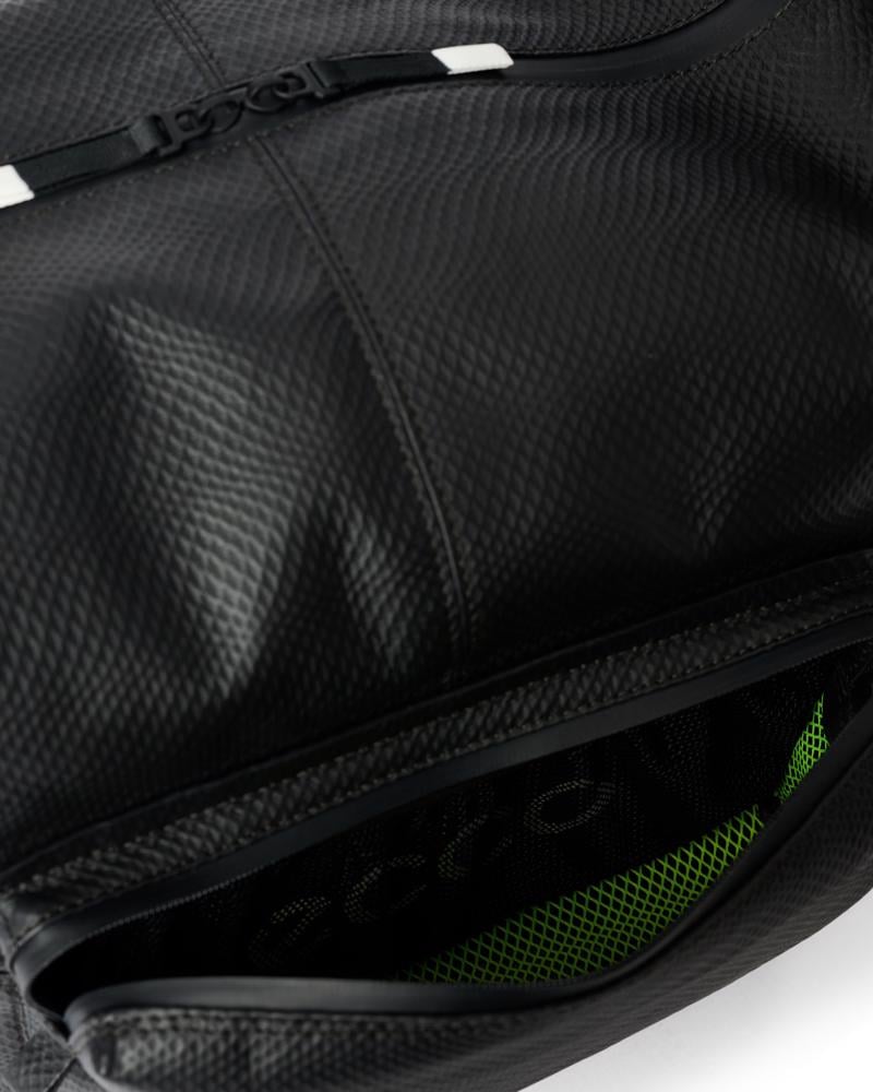 BLACK ECCO Messenger Tech