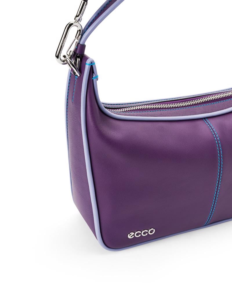Red ECCO Hobo S