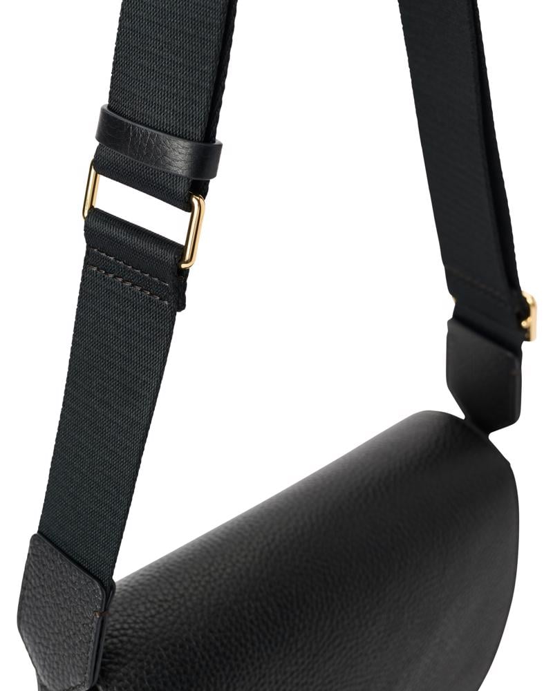BLACK ECCO Essential Saddle Bag
