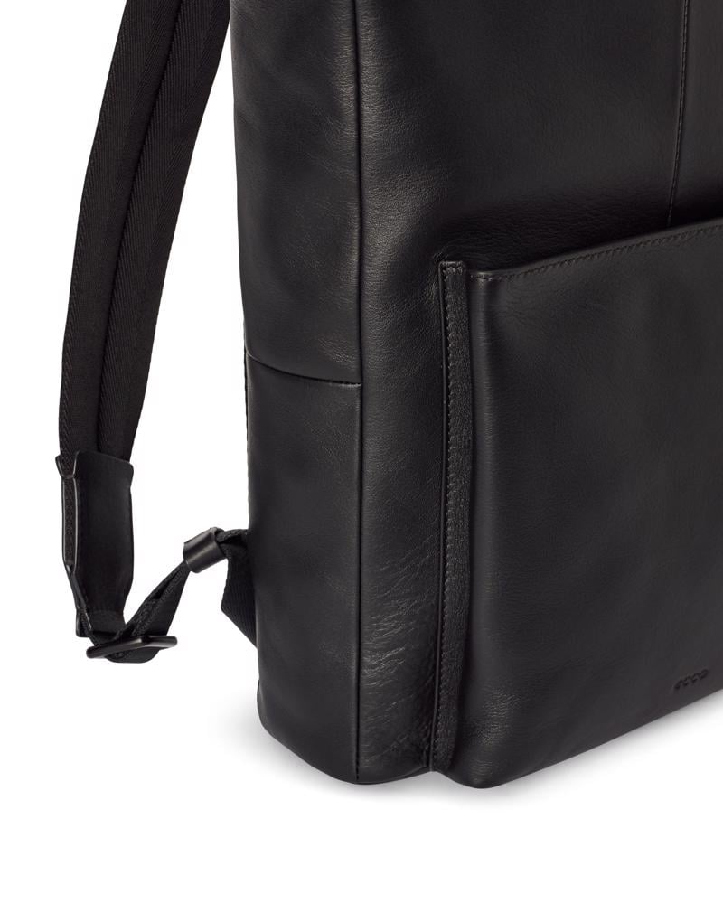 BLACK ECCO Square Pack City